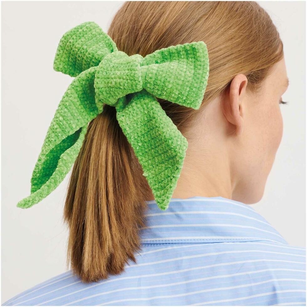 Ovillo de chenilla para amigurumis - Nilli Nilli - 030 - Neon green