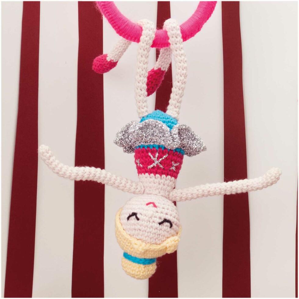 Ovillo para amigurumis - Ricorumi Neon DK - 002 - Fucsia Neon 2
