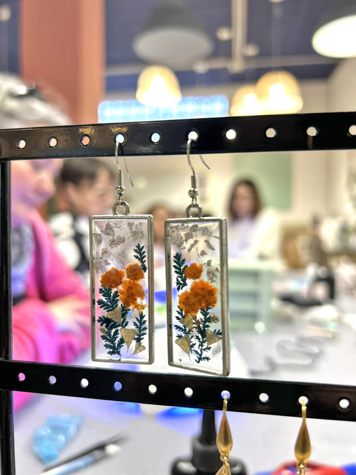 Taller de Joyas en Resina - Crea tus propias piezas - Imagen 7