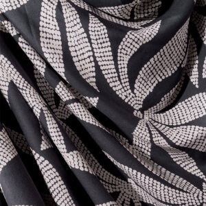 Viscosa 'Kaola Deep Charcoal' de Atelier Brunette